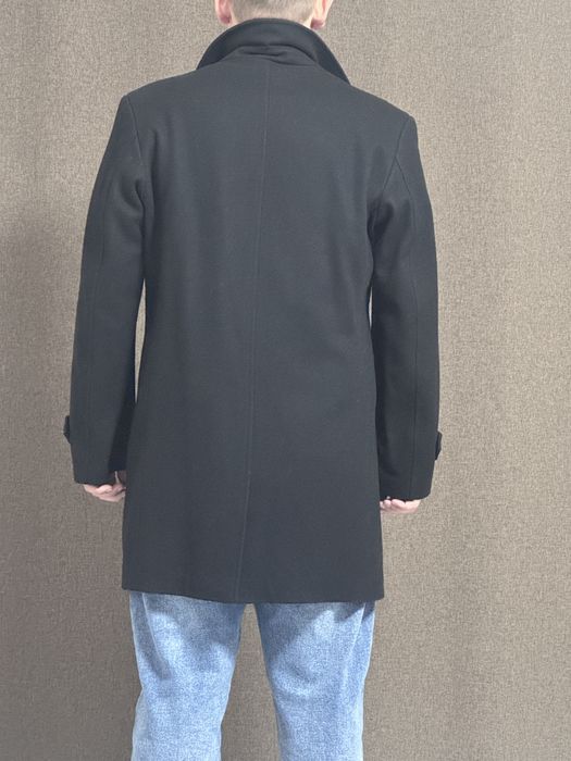 Продам верхнюю одежду