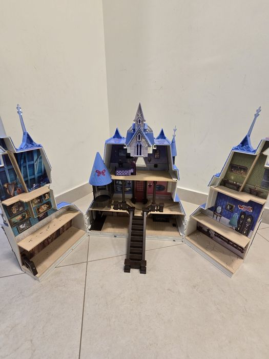 Детски куфар Samsonite + подарък замък