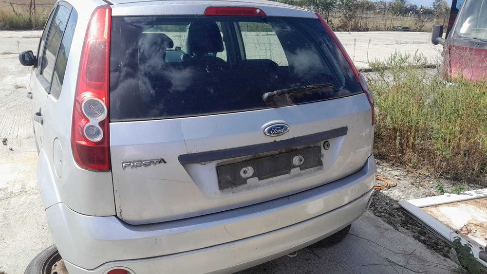 Ford Fiesta bara fata,bara spate,stopuri,faruri,usi,moto