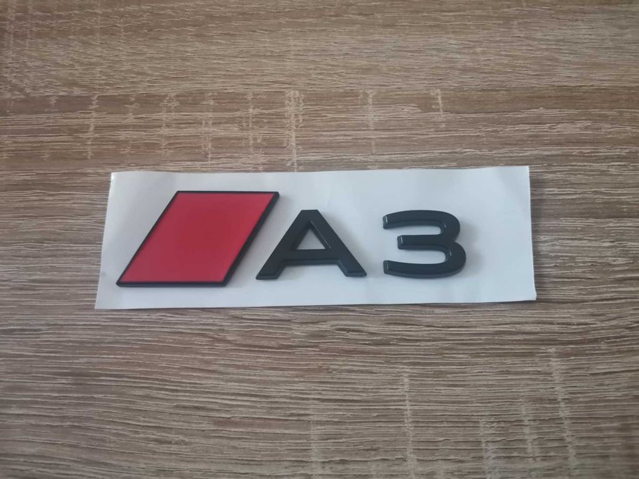 черна емблема Audi A3 нов стил
