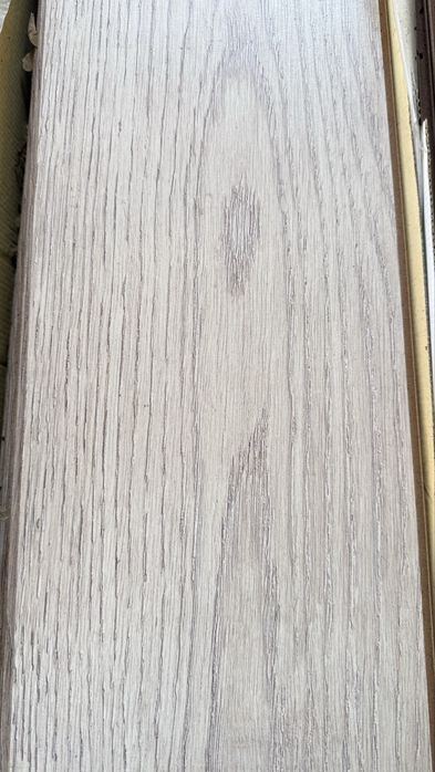 Ламинат (новый )