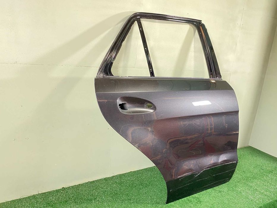врата задна дясна Mercedes W166 GLE 2015-2019 г. #1019V