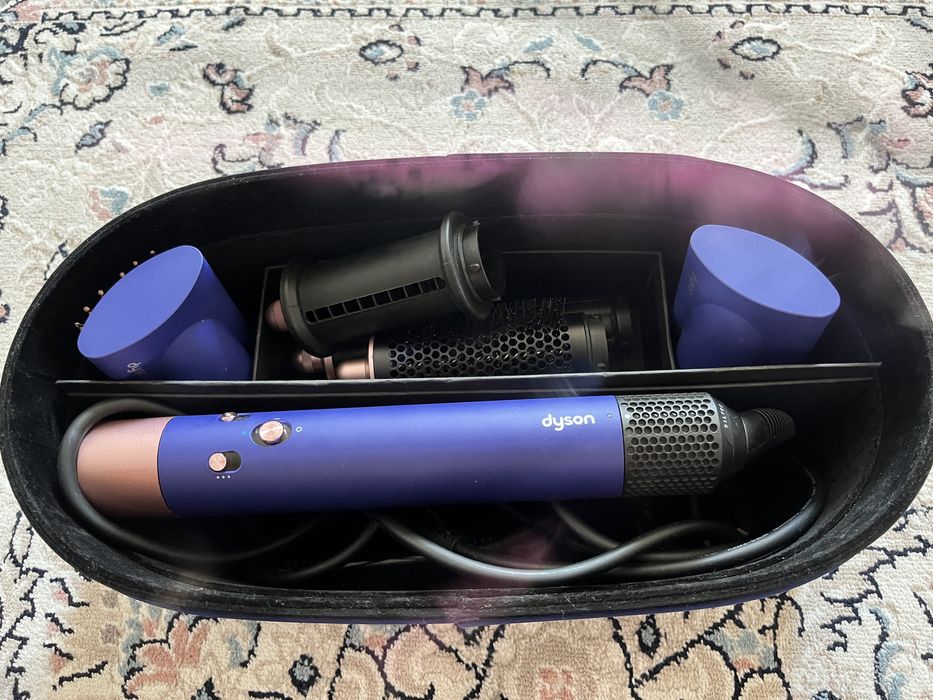 Продам Dyson………….