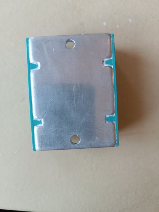 Твърдотелно реле IDEC RSSD-25A.