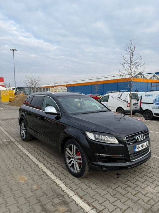Vînd Audi Q7 2007