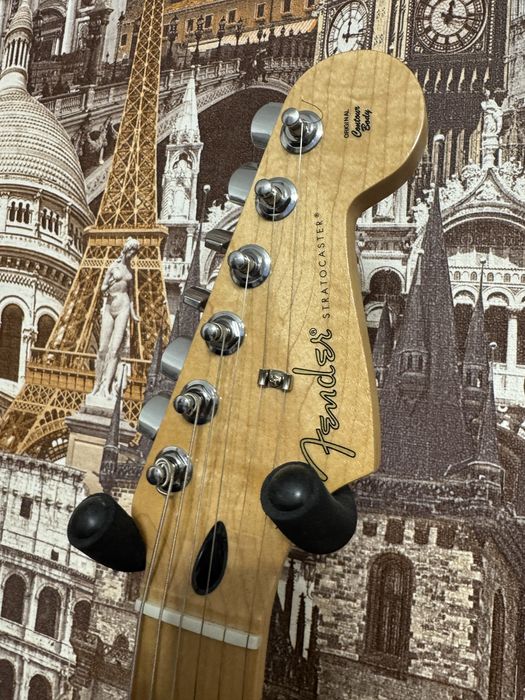 продам электрогитару fender stratocaster hss