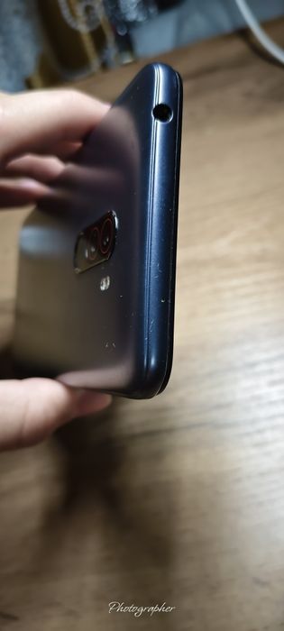 Poco F1 6/64gb без чехла