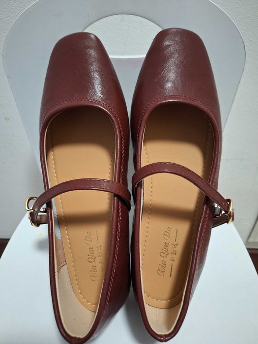 Дамски балеринки в бордо