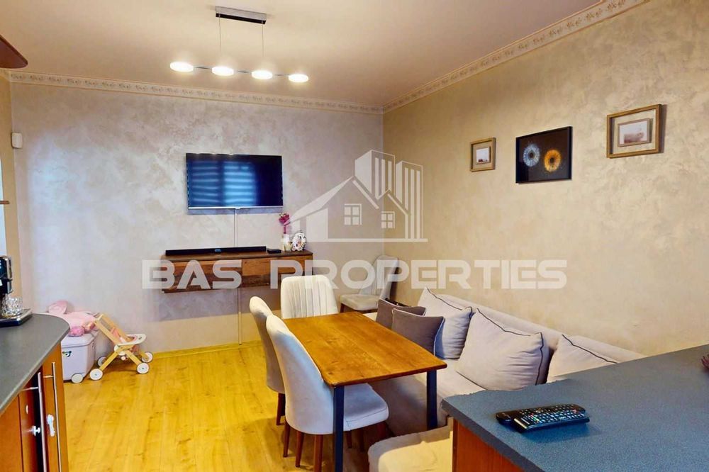 Продава се Тристаен апартамент в София, Надежда 3 - 66 кв.м за 1585 €/кв.м - Снимка #13