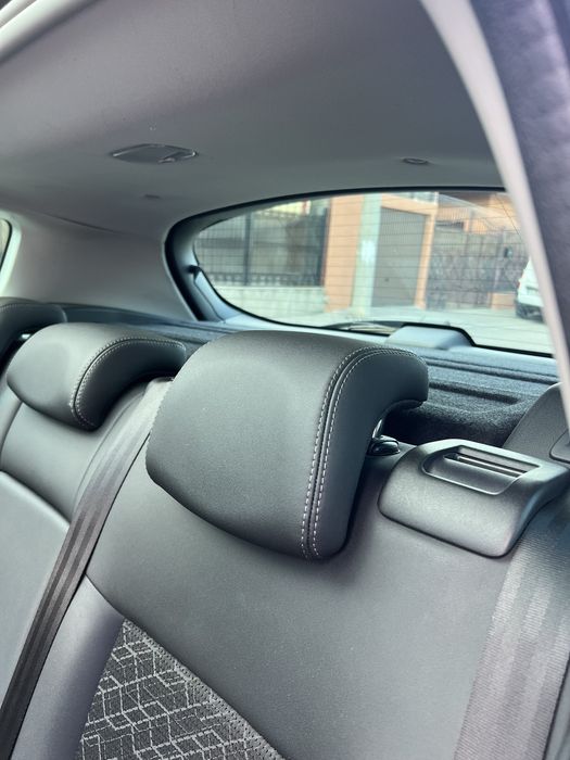 Peugeot 3008.  An 2016