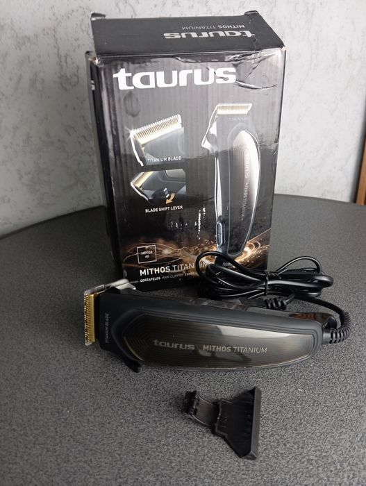 Машинка за подстригване Taurus titanium avant