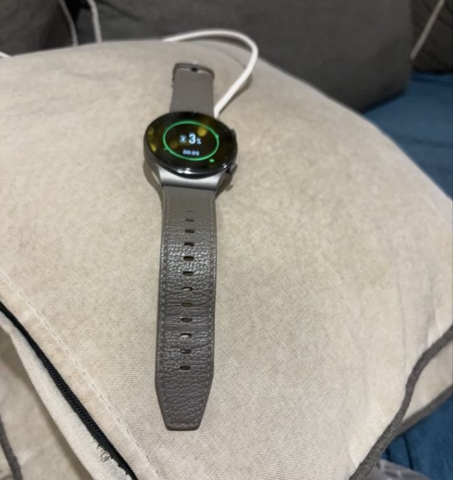 Смарт часовник Huawei