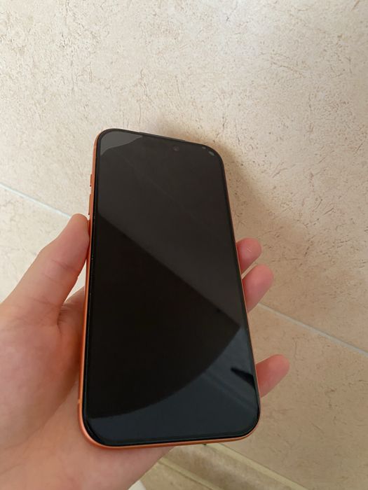 Продам 17 pro 256gb E-Sim  в идеальном состоянии