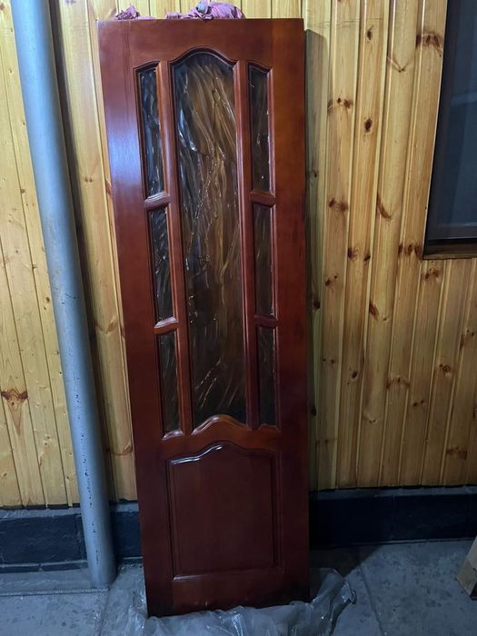 Продам новые деревянные двери