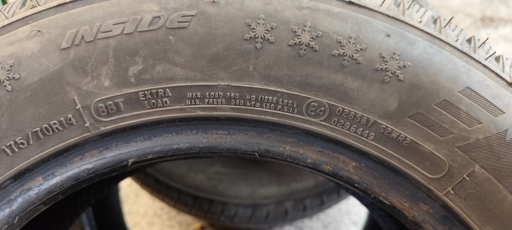 Гуми четери броя зимни за автомобил  175/70R/14