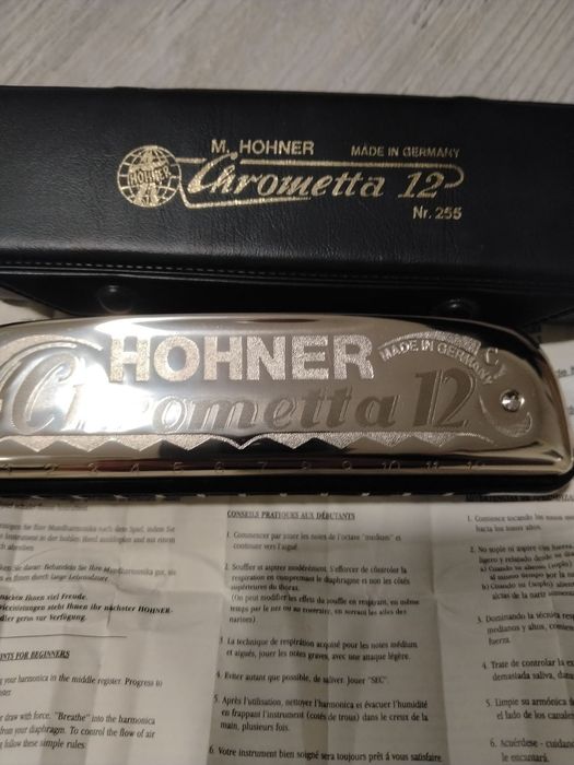 Професионална хроматична хармоника Hohner Chrometta 12