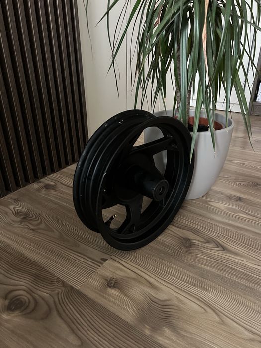 Jantă scuter 130/70 r12