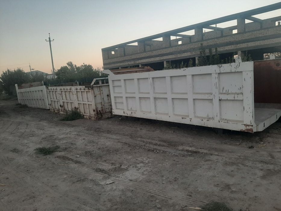 H o w o  zapchastlari