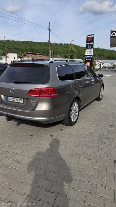 Vând Volkswagen Passat B7