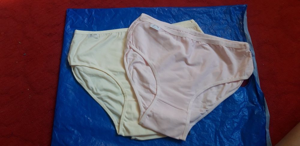 Ayollar trusiki (ich kiyimi)