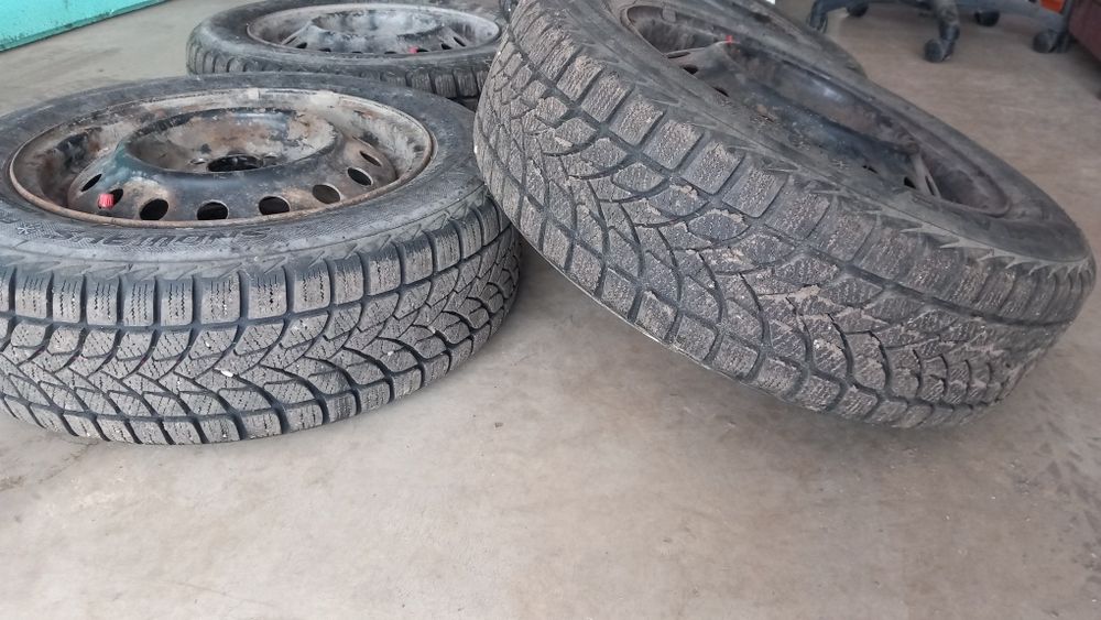 Зимни гуми Lassa с джанти 175/65/R14 5 1/2 J 4бр.
