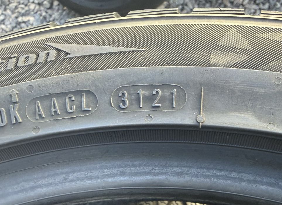 4бр 215/45/17 на 6мм с 21дот Нексен
