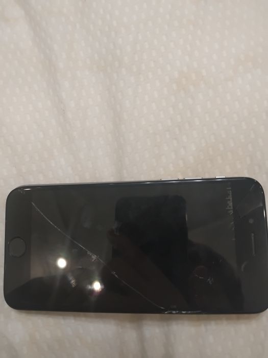 Apple 6  продам с