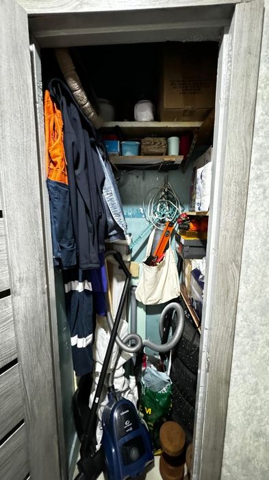 Продам 2х ком кв.7район Абая71/1