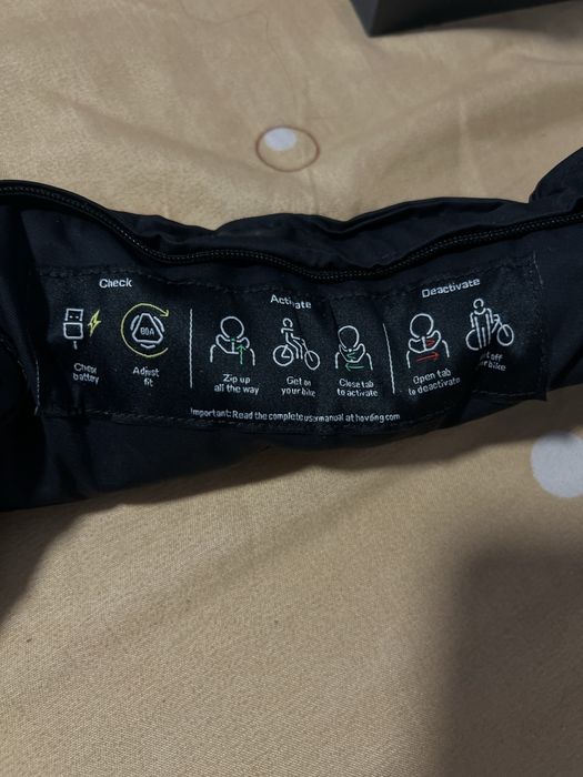 Hövding 3 Airbag pentru bicicliști – Complet, stare foarte bună. Negociabil