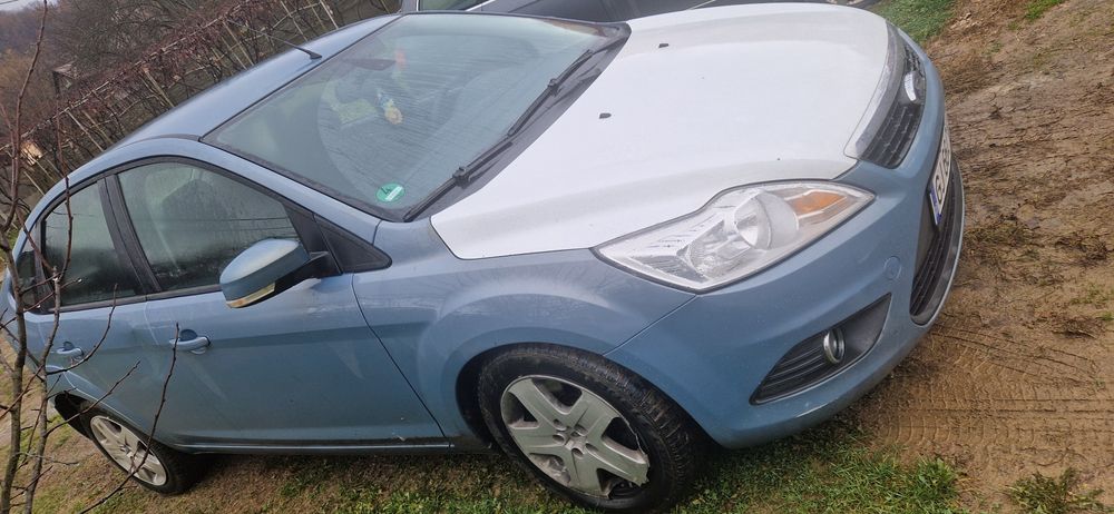Masina Ford focus
