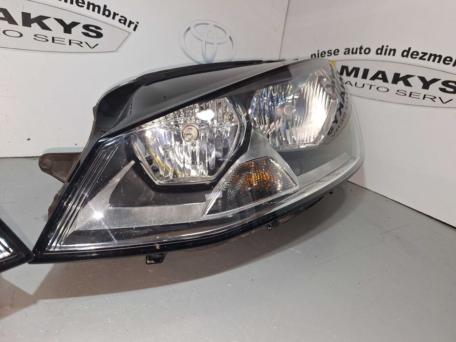 Far stanga / dreapta Golf 7 simple cu lupa, Cod:  5G1941005/ 5G1941006