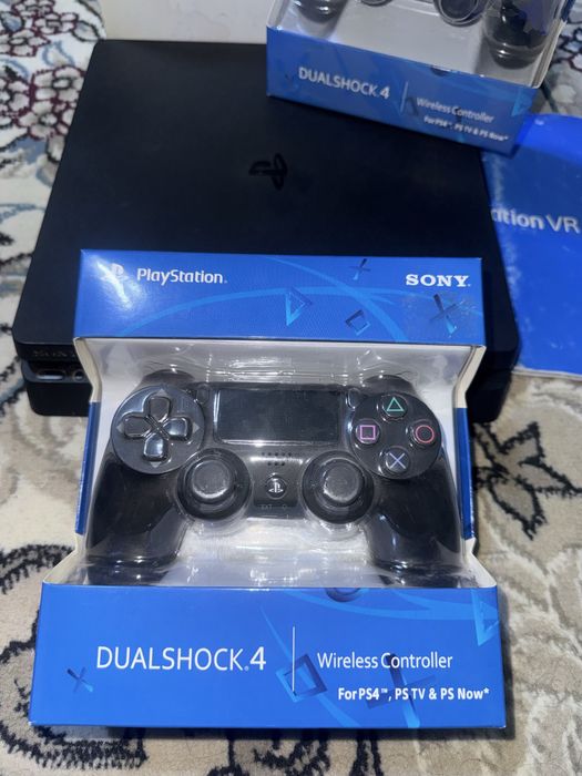 PS4 Slim 512 gb + Ps VR + 2 gamepad