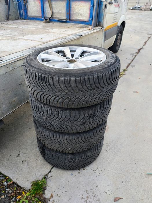 Vând anvelope Michelin 225/55r17