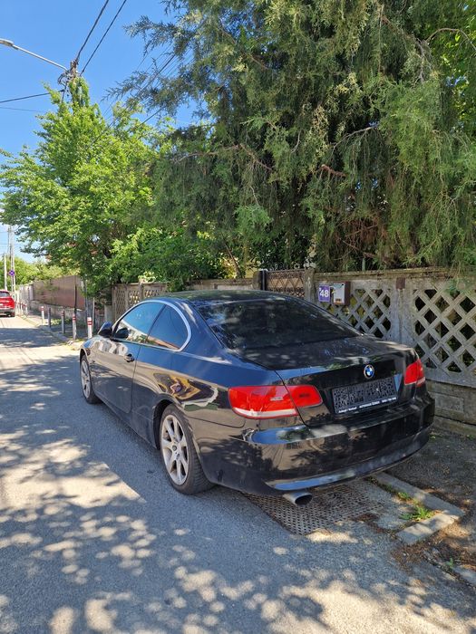 BMW e92 320i 2007 coupe