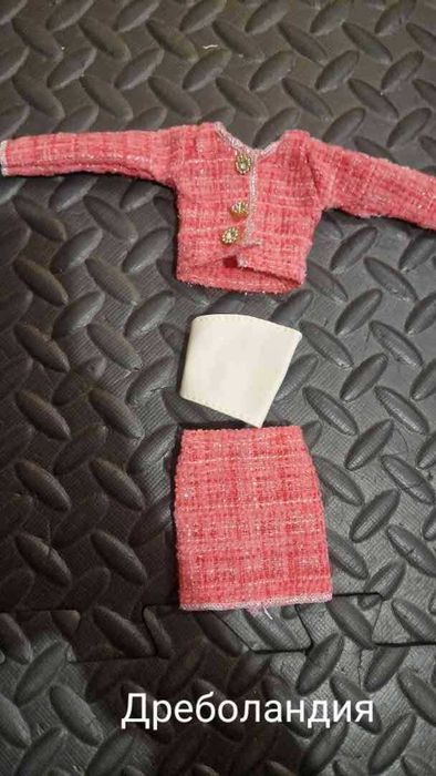 Дрехи за кукли тип  барби