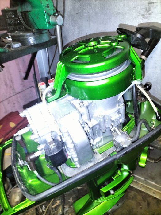 Продам лодочный мотор Нептун 23.