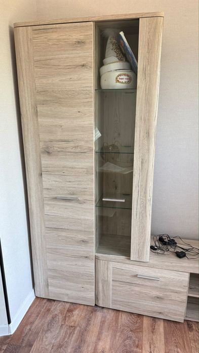 Шкаф для гостиной