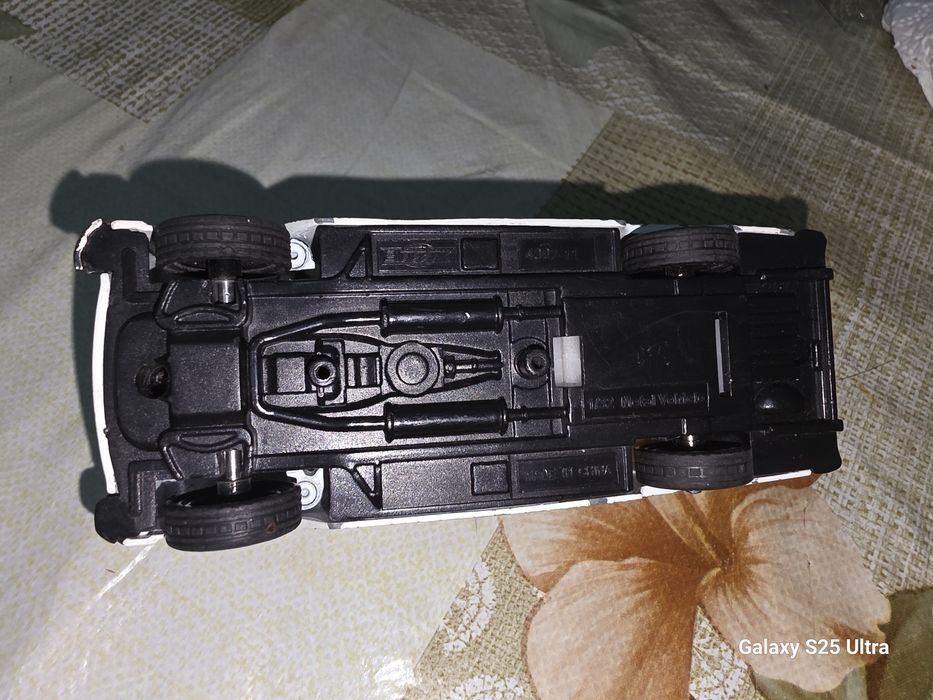 Vând macheta metalica Chevy Bel Air