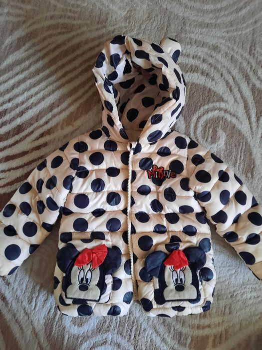 продам осенние куртки для девочки б/у за 3000