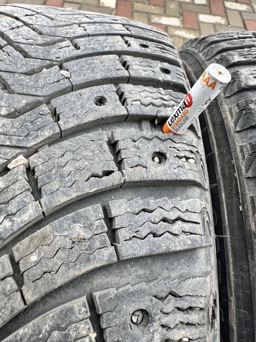 Продам зимние шины Michelin 225/60/17