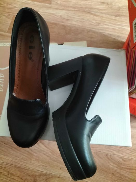 Женская обувь 38р