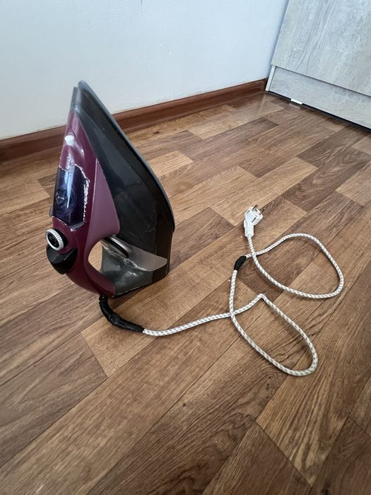 Утюг с паром для дома