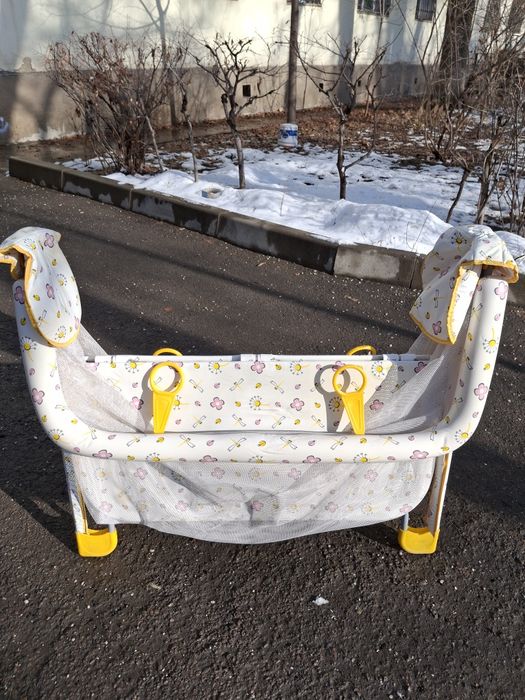 Продам срочно ! Коляску,манеж ,ходунки