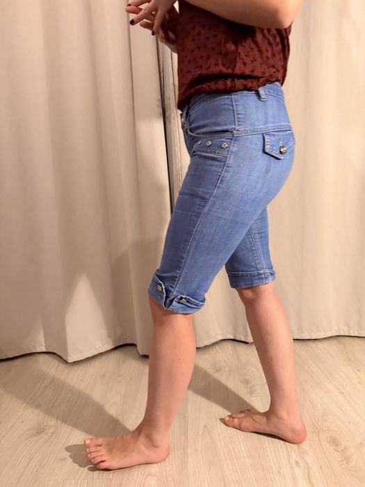 Pantaloni scurti (blugi scurti) pentru femei, S