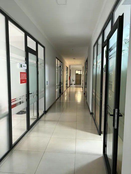 Коммерческое помещение 1400 м2 в Яккасарайском районе
