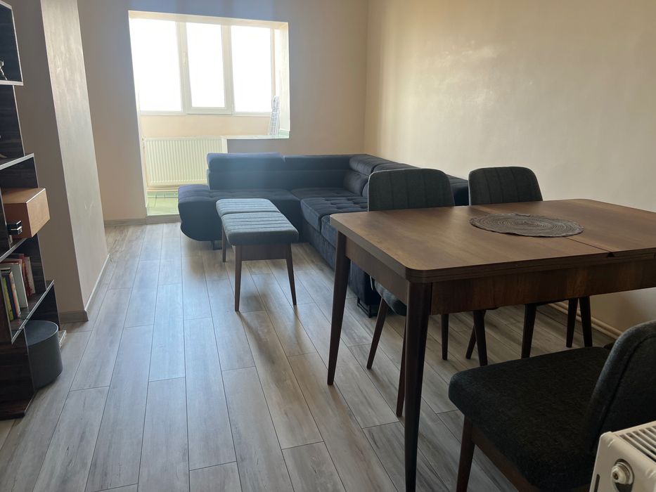APARTAMENT DE VÂNZARE – Comuna Răcăciuni, Zona Centrală