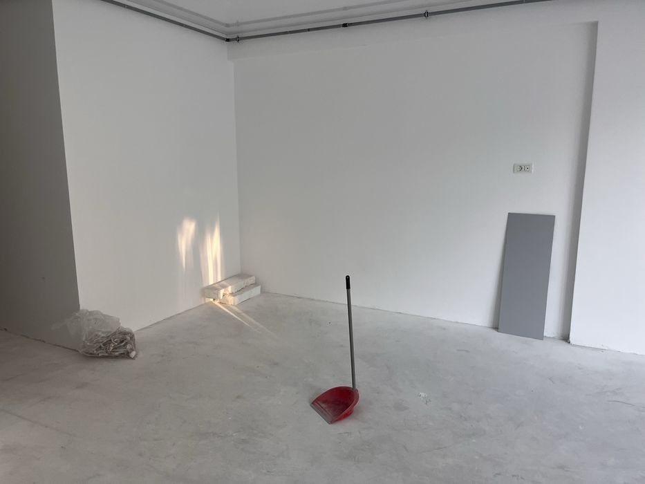 Inchiriez garsoniera cu vedere la mare