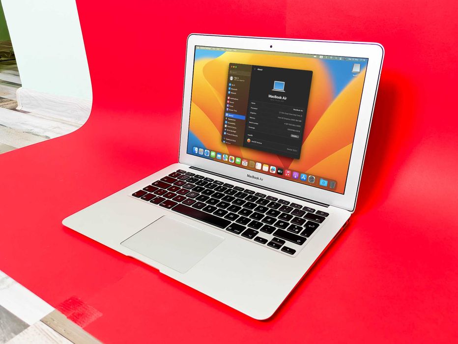 MacBook Air 2015 13' | 240GB NVME SSD | 83% Батерия | macOS Ventura |