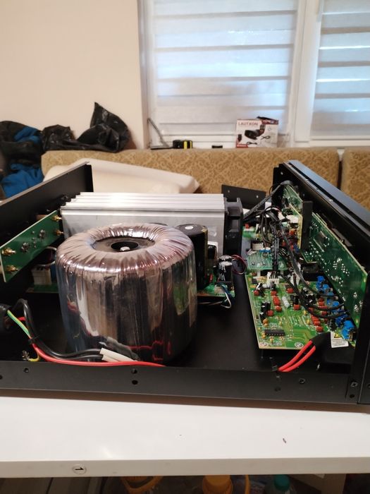 Усилвател Viliodor DS-8011 + Еквалайзер Phonic MQ-3229