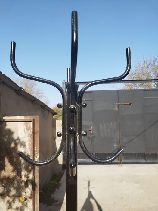 Продам вешалку кактус